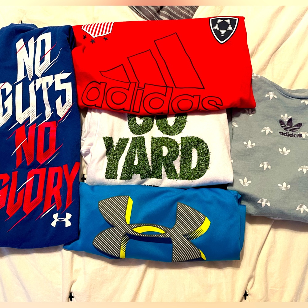 5 boys t shirts size small